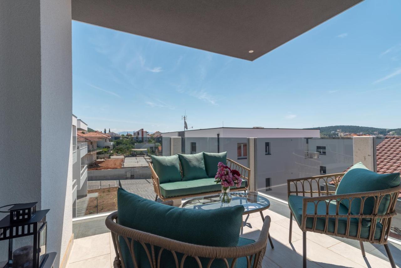 Apartman Lotos Appartamento Traù Esterno foto